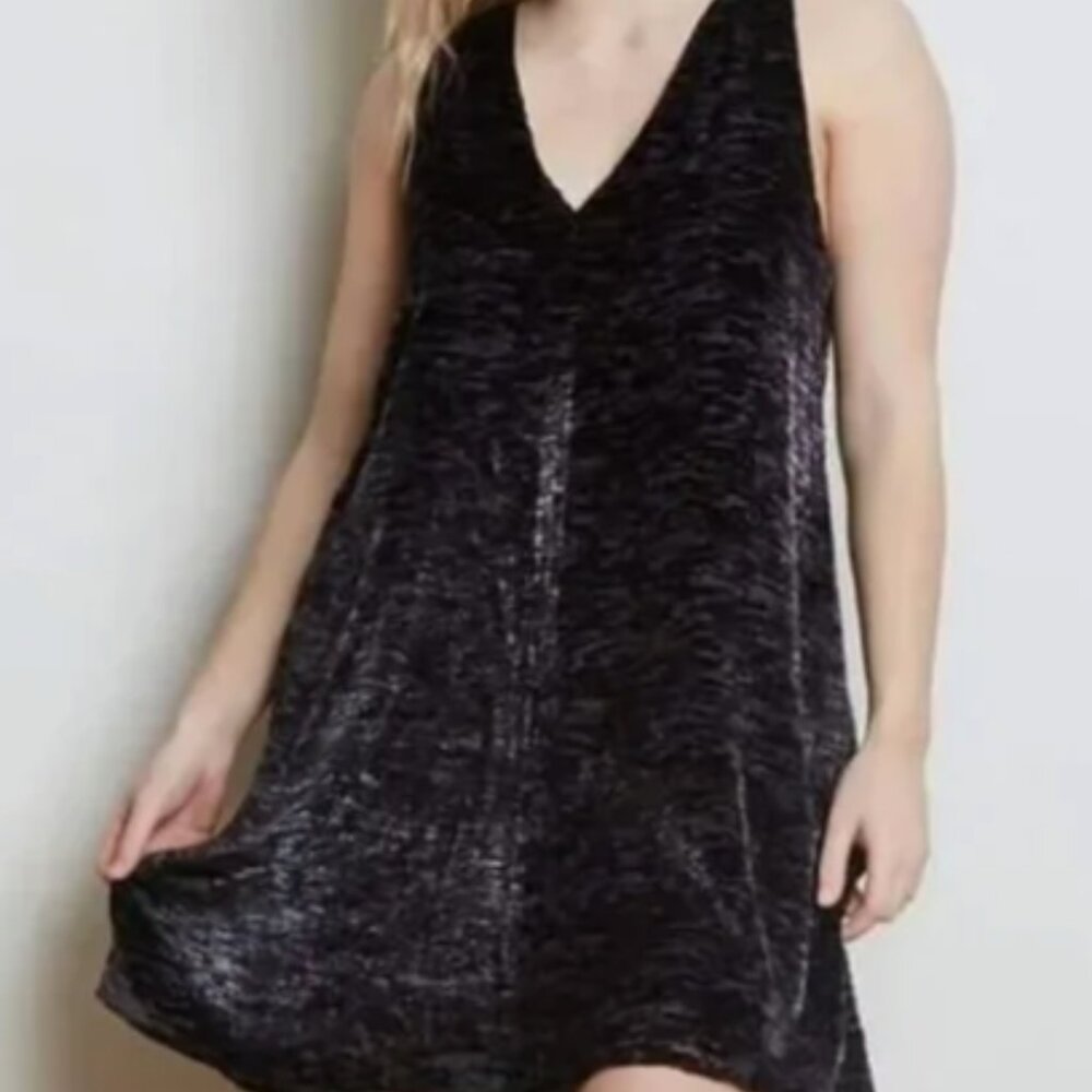 Aritzia Wilfred Free "Devore" velvet burnout dress (black/grey/cream, size XS)